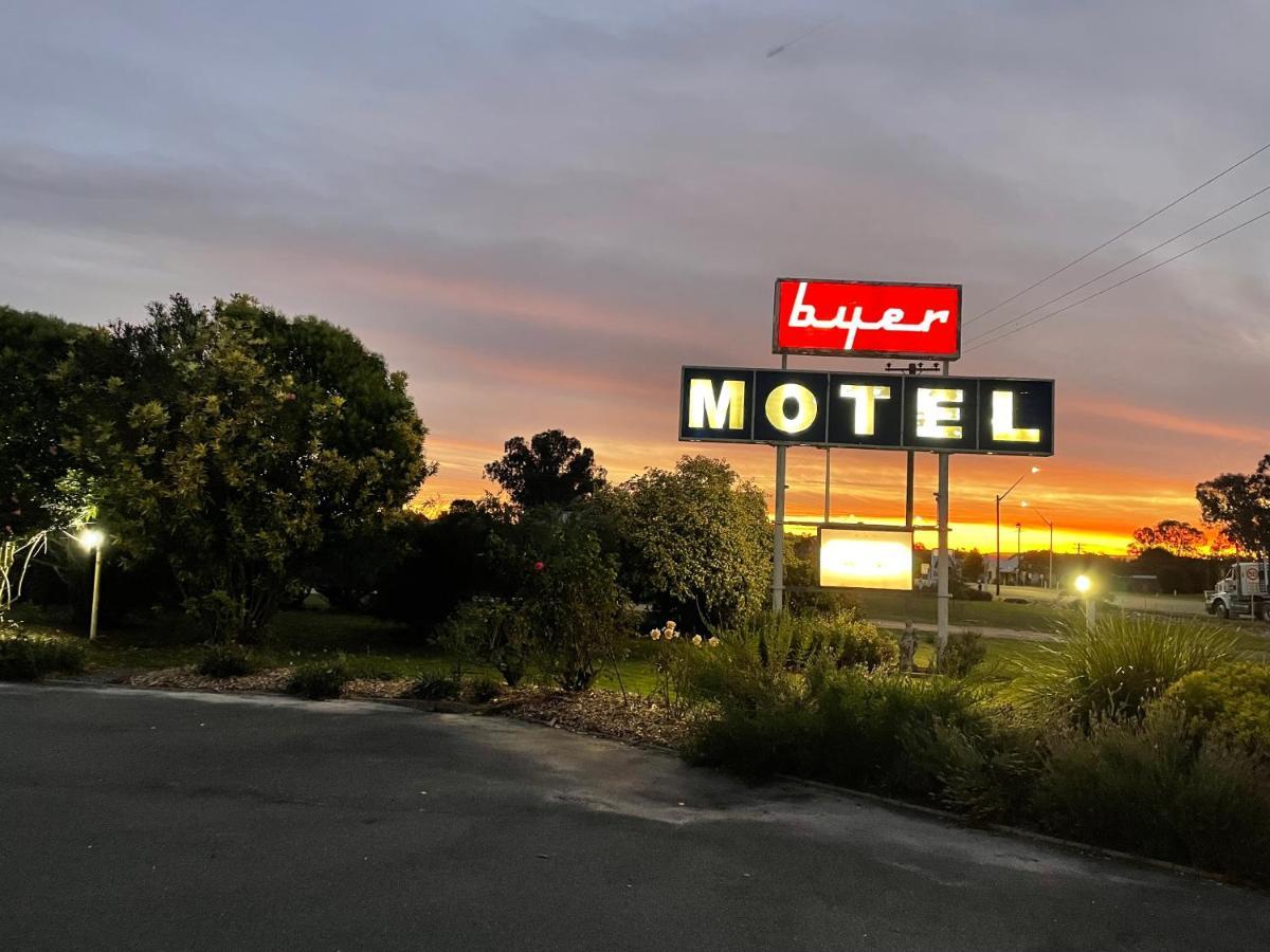 Byer Fountain Motor Inn Holbrook Exterior foto